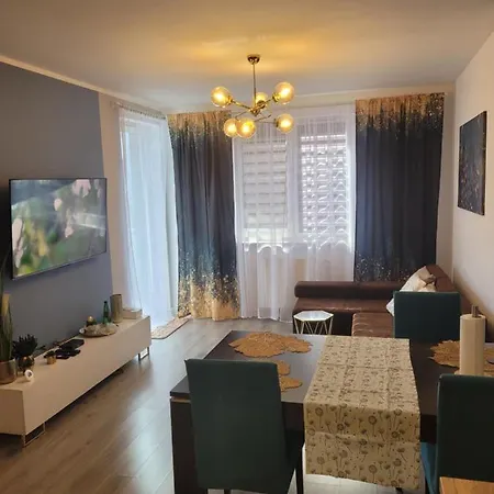 Paw 2 Апартаменты